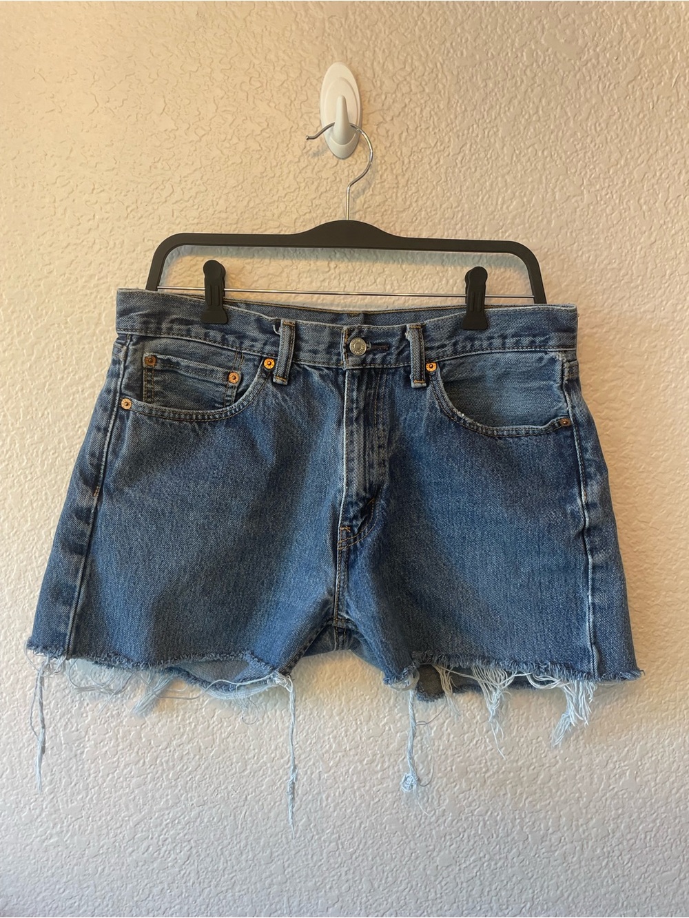 Levi's 505 Blue Denim Cutoff Raw Hem High Waisted Jean Shorts W33 Med